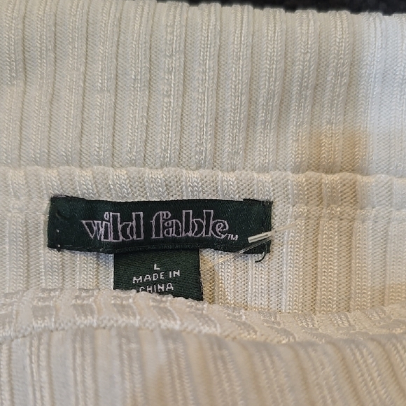 Off-Shoulder Ribbed Sweater - White - Picture 2 of 2